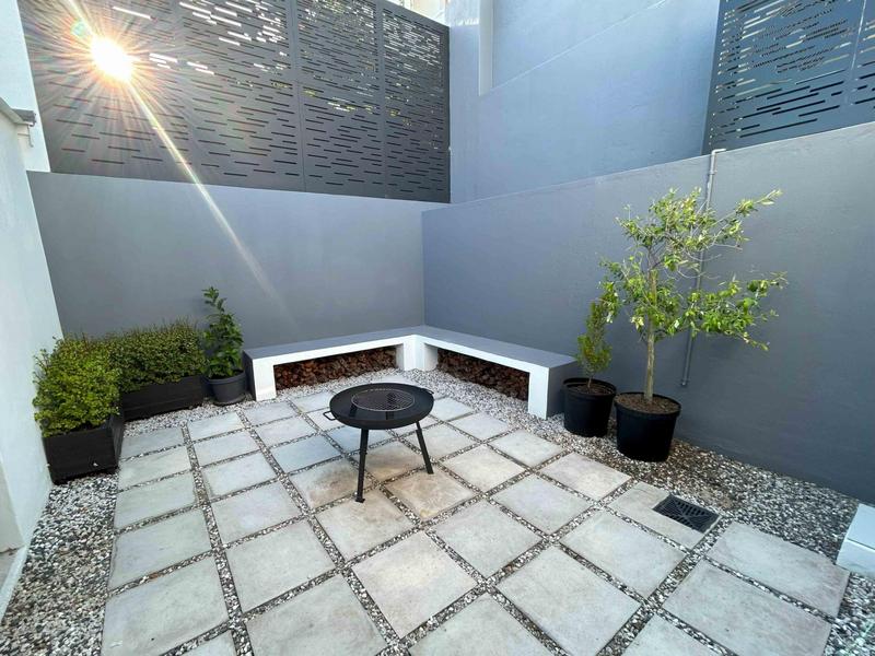 To Let 1 Bedroom Property for Rent in Bloubergstrand Western Cape